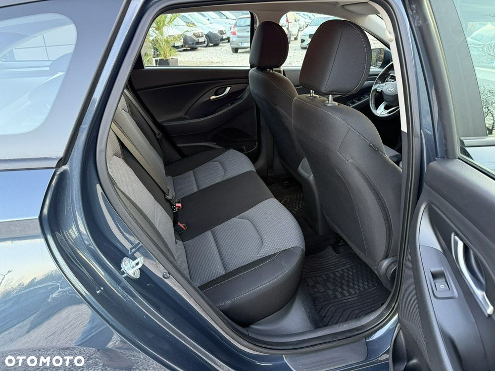 Hyundai i30 1.5 DPI Classic + - 24