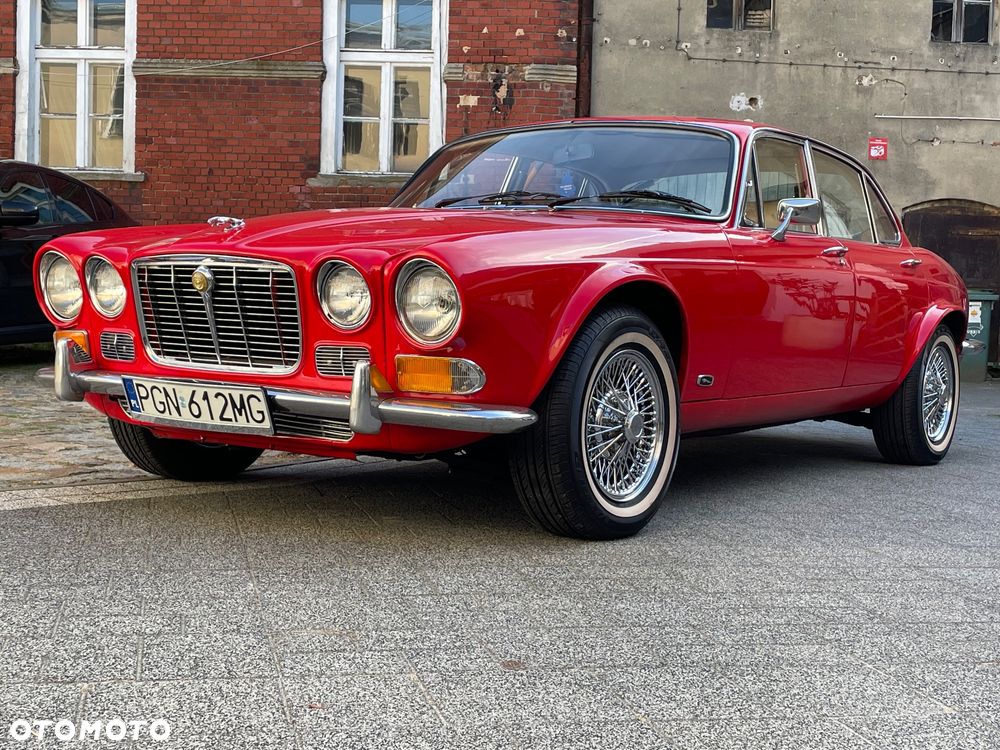 Jaguar XJ - 6