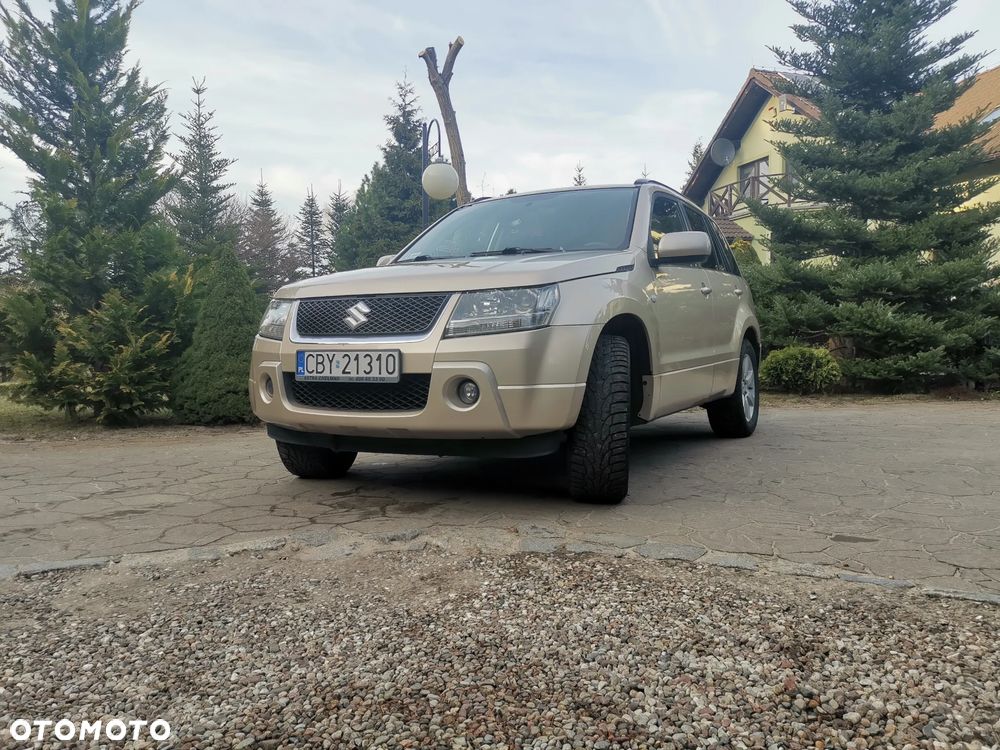 Suzuki Grand Vitara 2.0 De luxe - 1