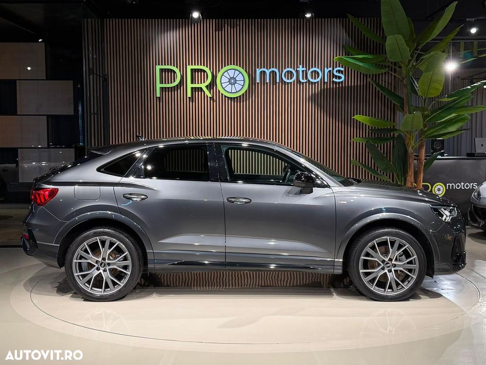 Audi Q3 Sportback - 28
