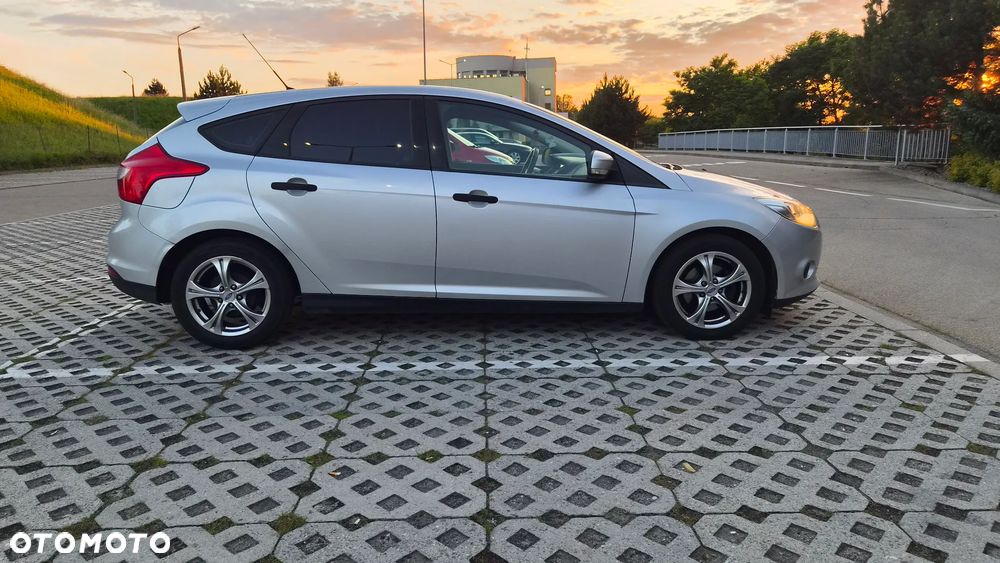Ford Focus 1.6 TDCi DPF Titanium - 2