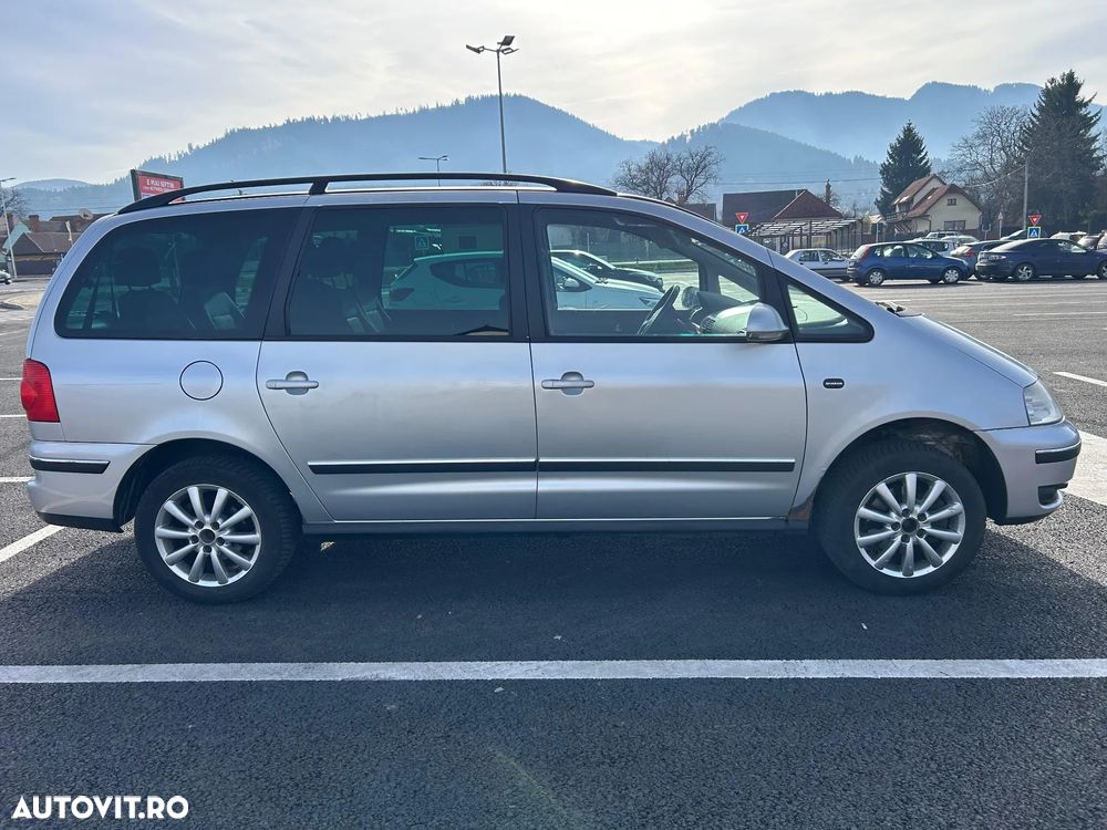 Volkswagen Sharan 1.9 TDI Exclusive Edition - 6