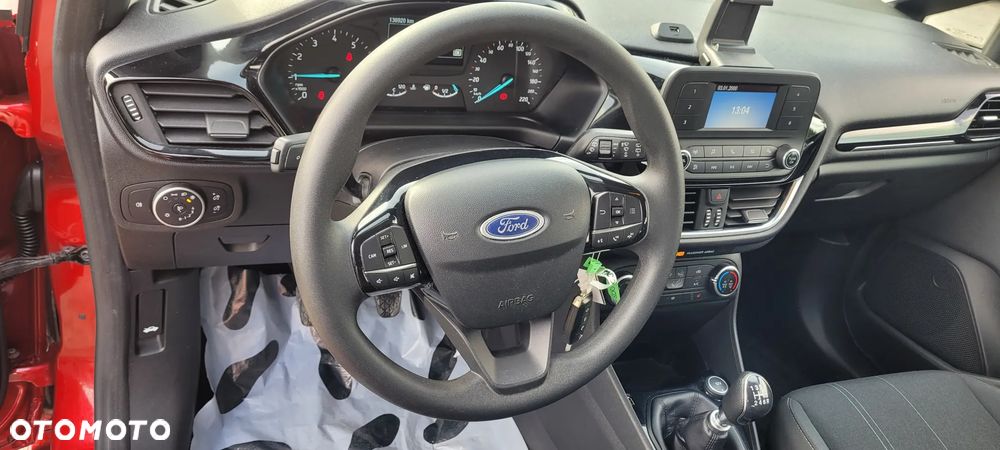 Ford Fiesta 1.0 EcoBoost S&S TITANIUM - 17