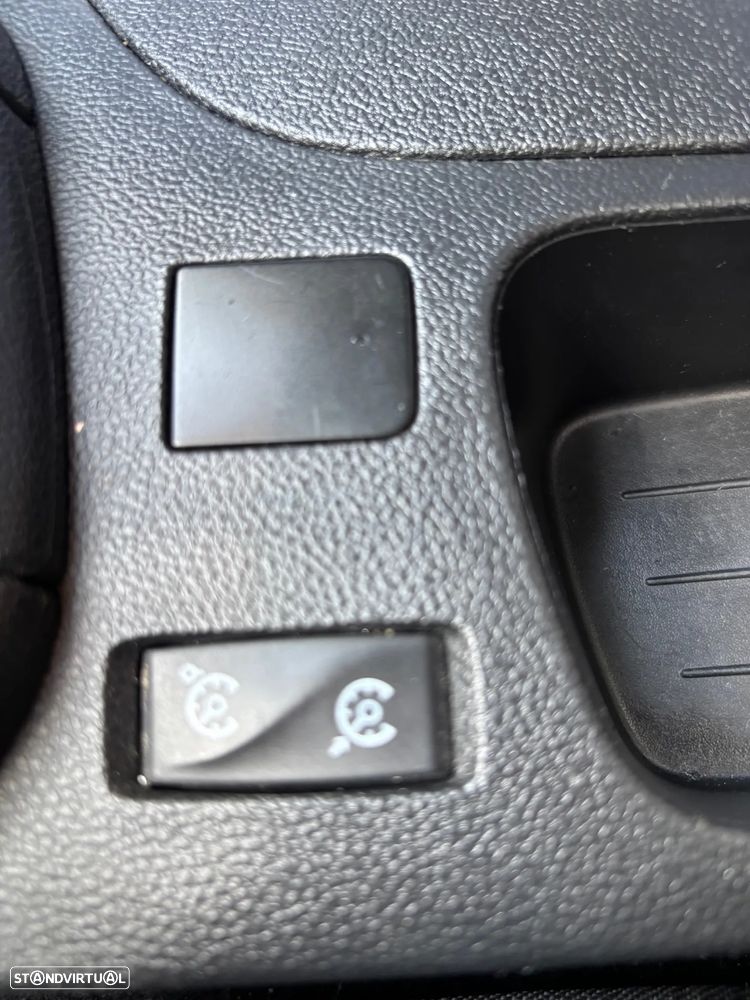 Renault Clio Sport Tourer 0.9 TCe Limited Edition - 24