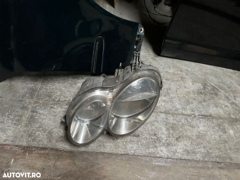 Toate piesele din fata MERCEDES CLK an 2005 diesel : capota, bara fata, grila, trager, radiatoare, ventilator, faruri, aripi - 11