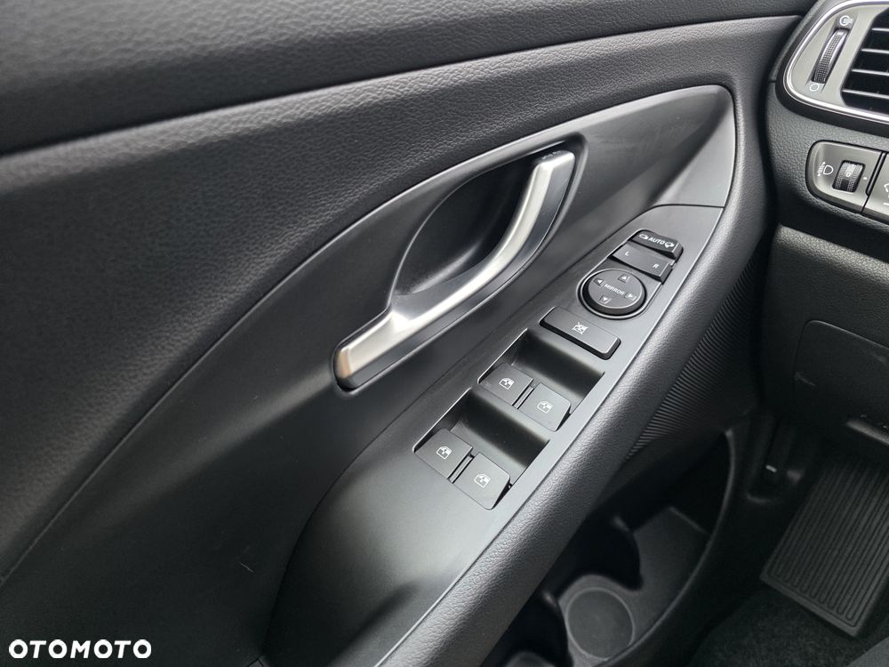 Hyundai i30 1.6 CRDI EDITION 30 - 14