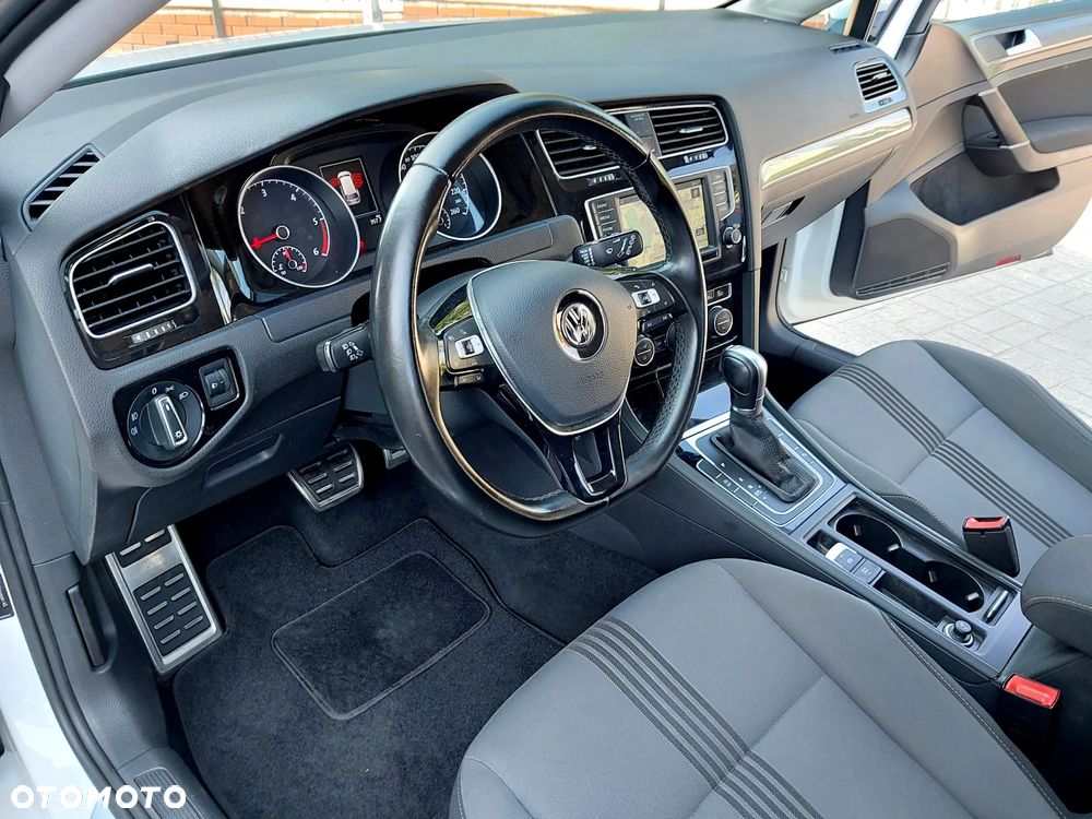 Volkswagen Golf 2.0 TDI BlueMotion Technology DSG Edition - 12