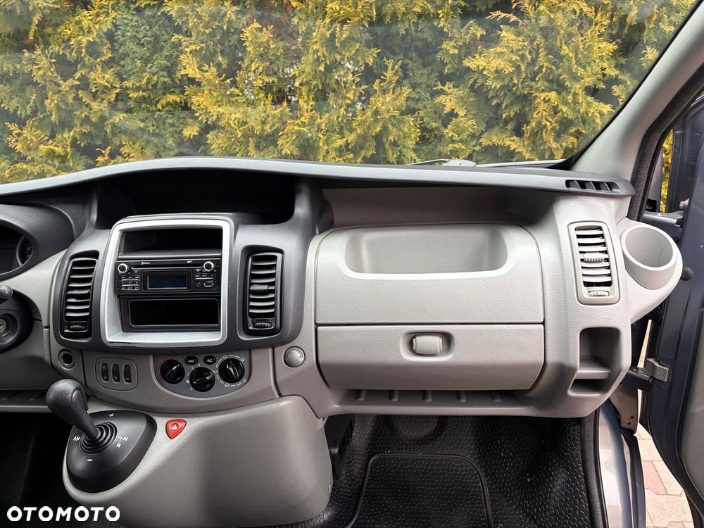 Renault Trafic - 21
