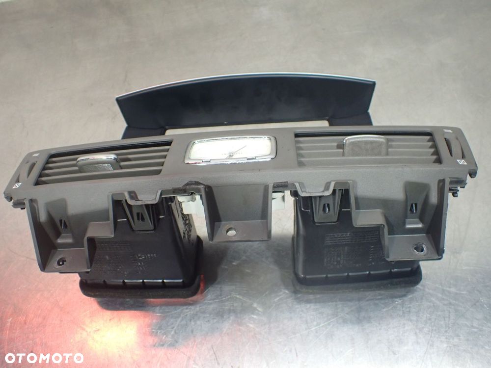 KRATKA NAWIEWU ZEGAREK INFINITI M37X 68720-1ME0A - 14