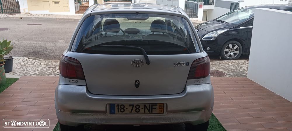 Toyota Yaris 1.0 Terra DA - 8