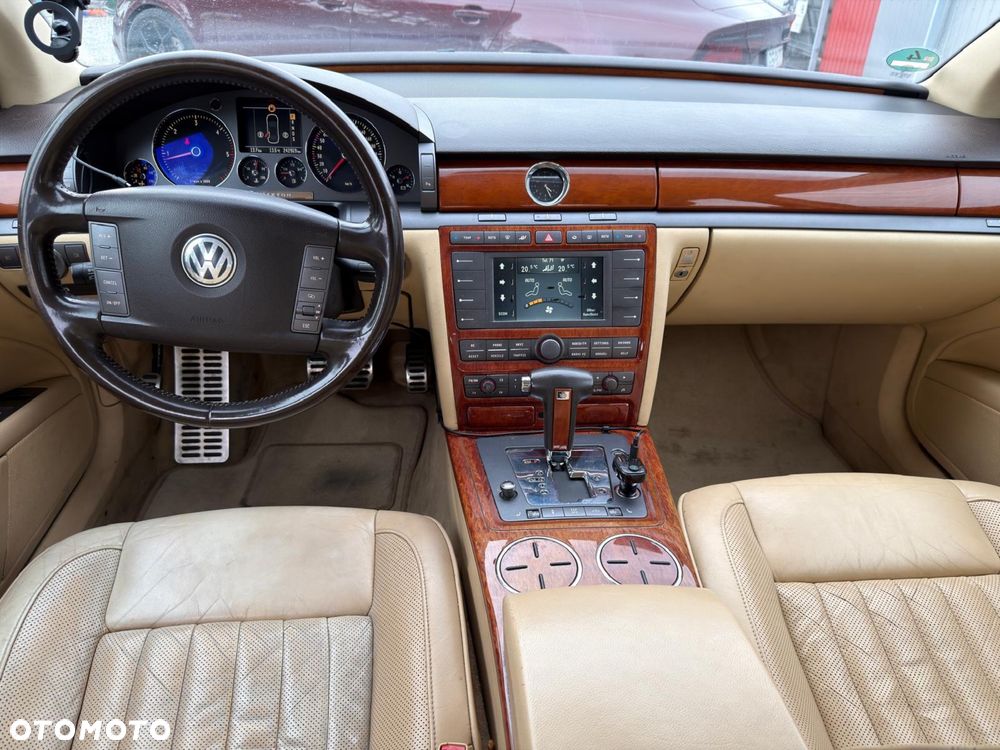 Volkswagen Phaeton - 8