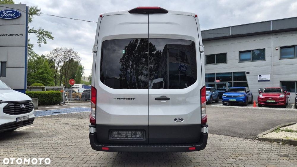 Ford Transit - 4