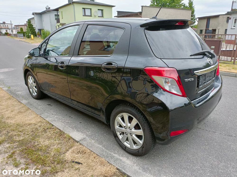 Toyota Yaris 1.33 VVT-i Edition - 4