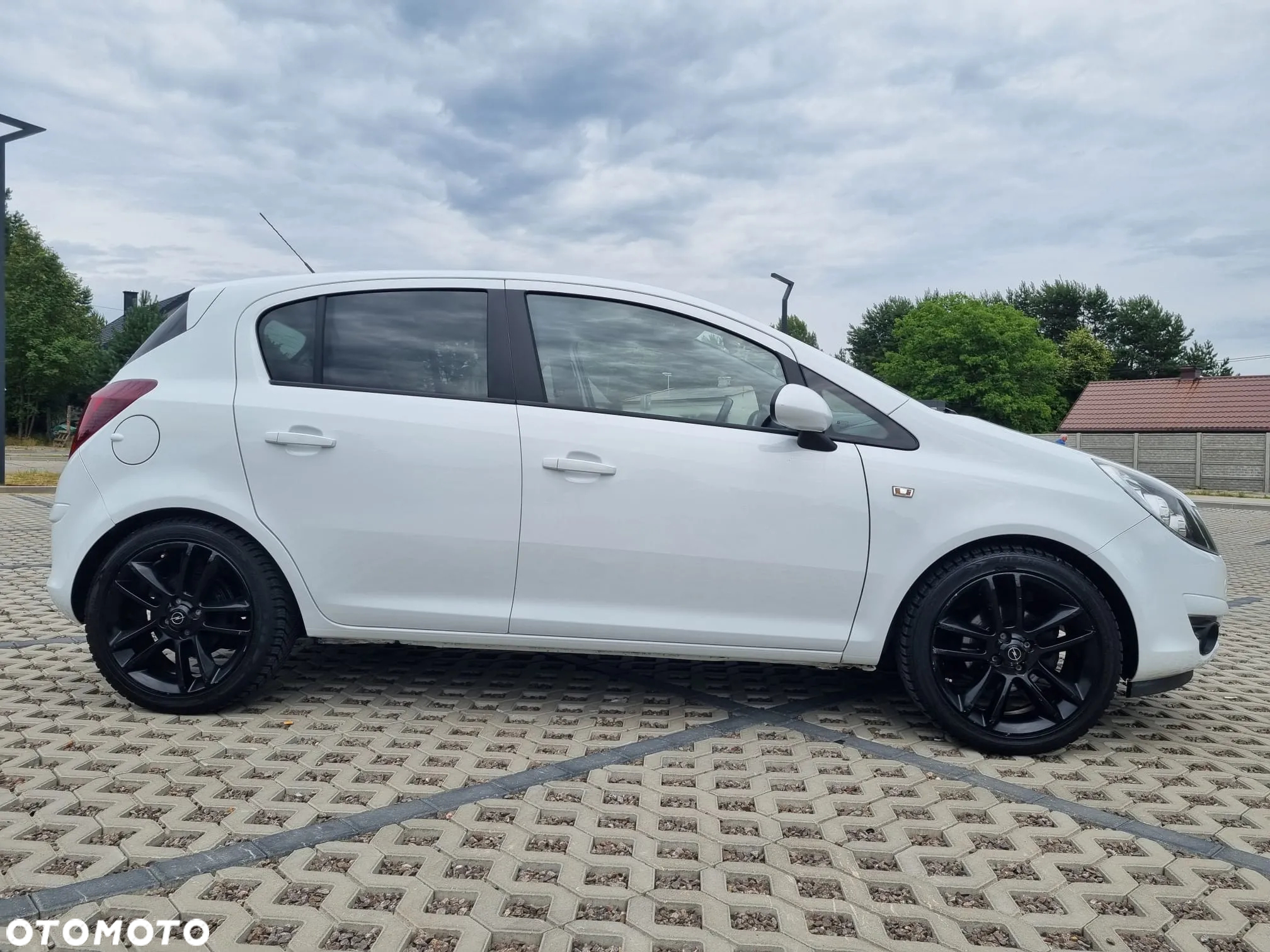 Opel Corsa 1.4 16V Cosmo - 5