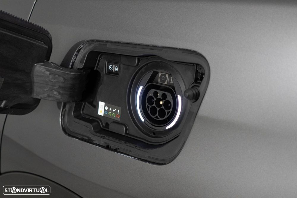 Peugeot 3008 1.6 Hybrid GT Pack e-EAT8 - 21