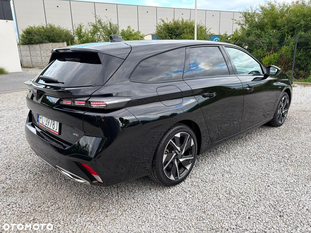 Peugeot 308 1.6 Hybrid PHEV Allure Pack EAT8 - 11