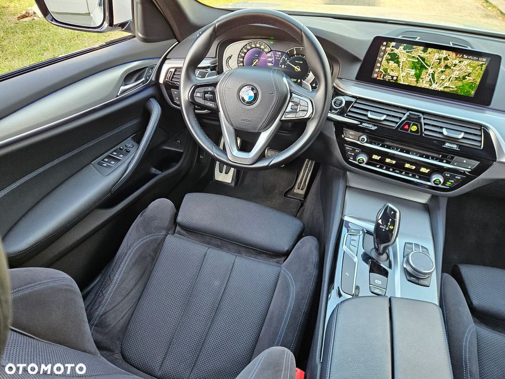 BMW Seria 5 520d xDrive M Sport sport - 20