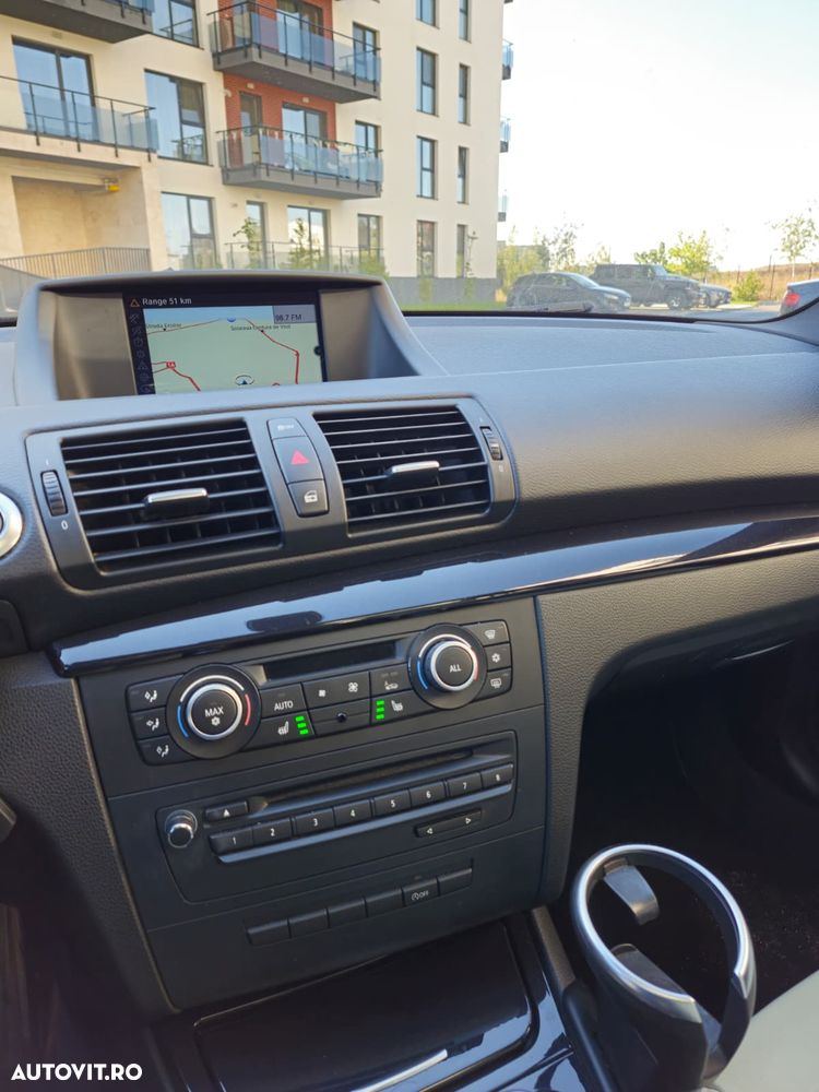 BMW Seria 1 118i Edition Sport - 11