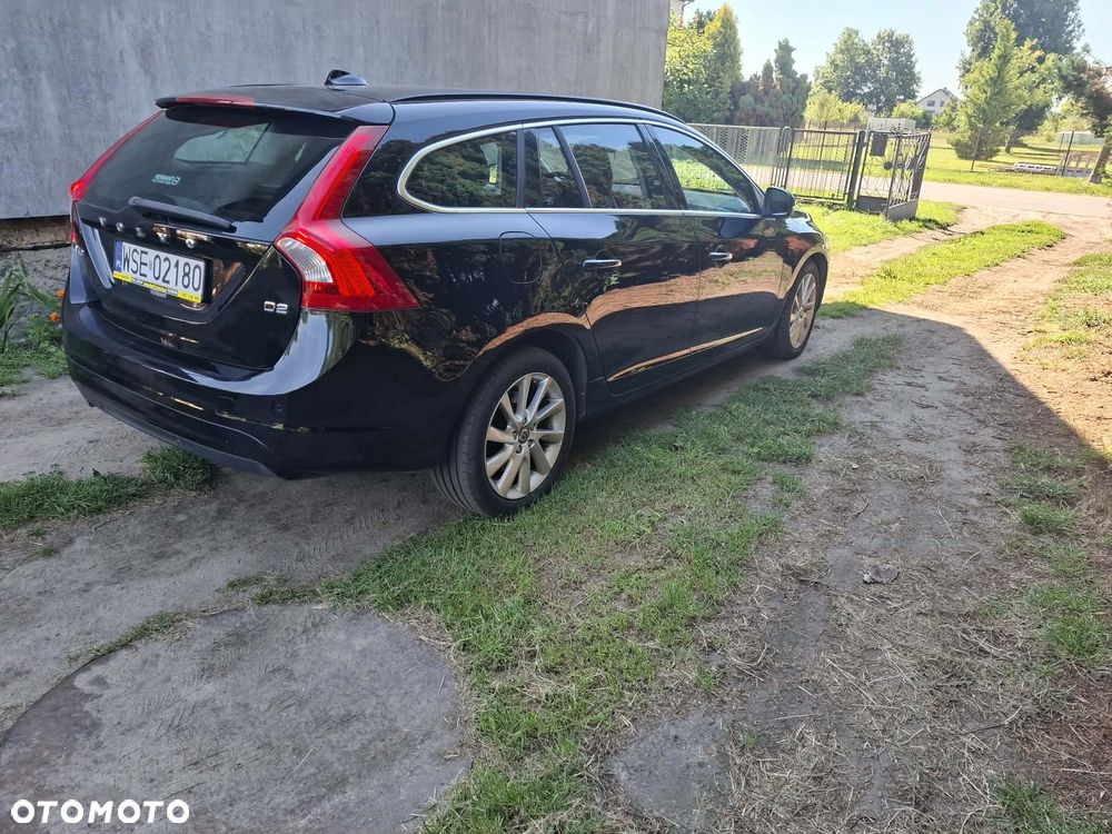 Volvo V60 D2 Summum - 4