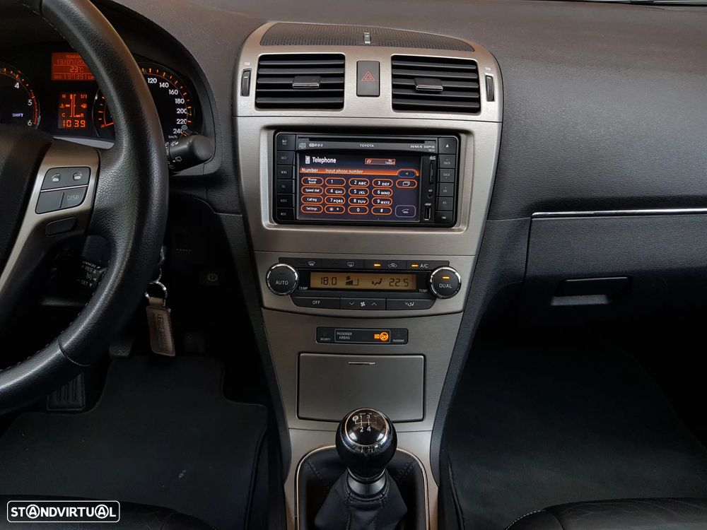 Toyota Avensis 2.0 D-4D Exclusive +Pele+GPS — fotografia 39