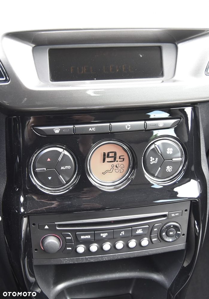 Citroën C3 VTi 120 Automatik Exclusive - 23