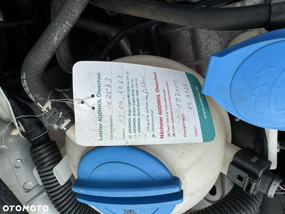 Volkswagen Golf - 11