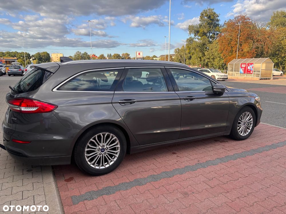 Ford Mondeo - 7