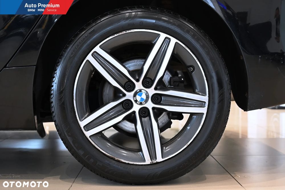 BMW Seria 2 218d - 23