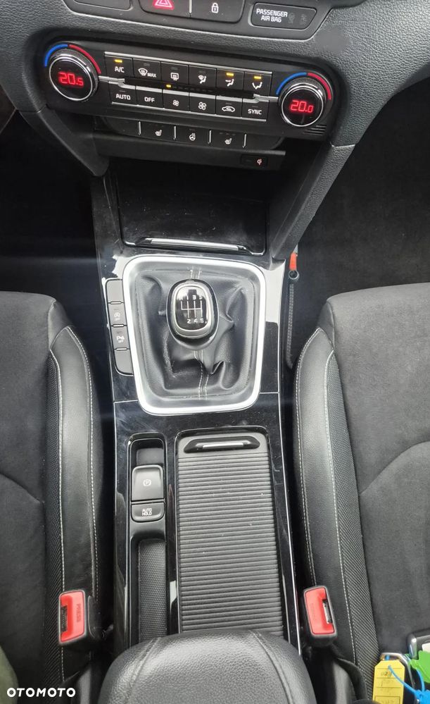 Kia ProCeed 1.4 T-GDI GT Line - 21