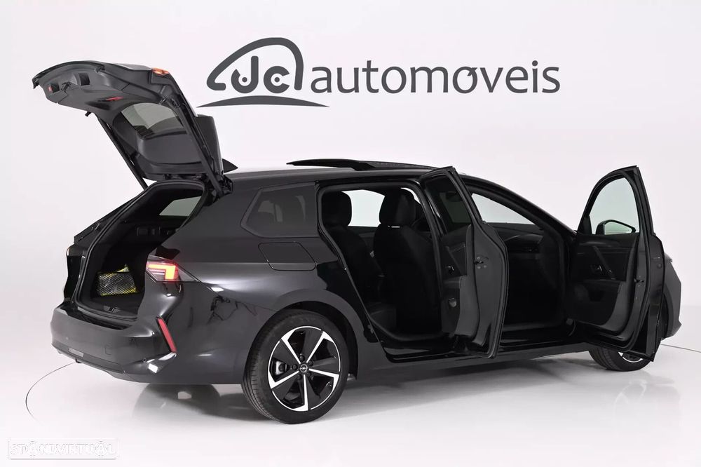 Opel Astra Sports Tourer - 7