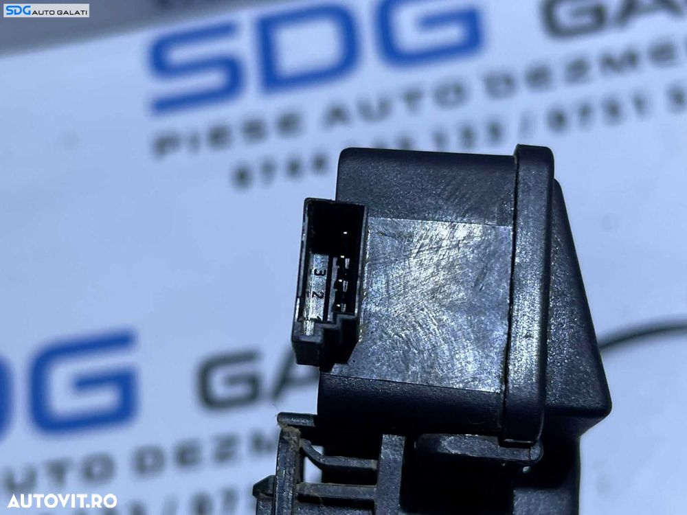 Incuietoare Broasca Capota Spate Portbagaj BMW Seria 3 E90 E92 2004 - 2011 Cod 8196401 7840617 [B3334] - 3