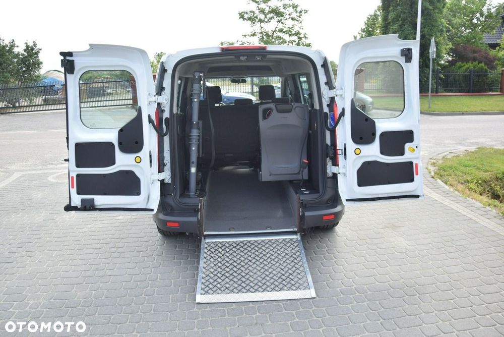 Ford Tourneo Connect Grand - 1