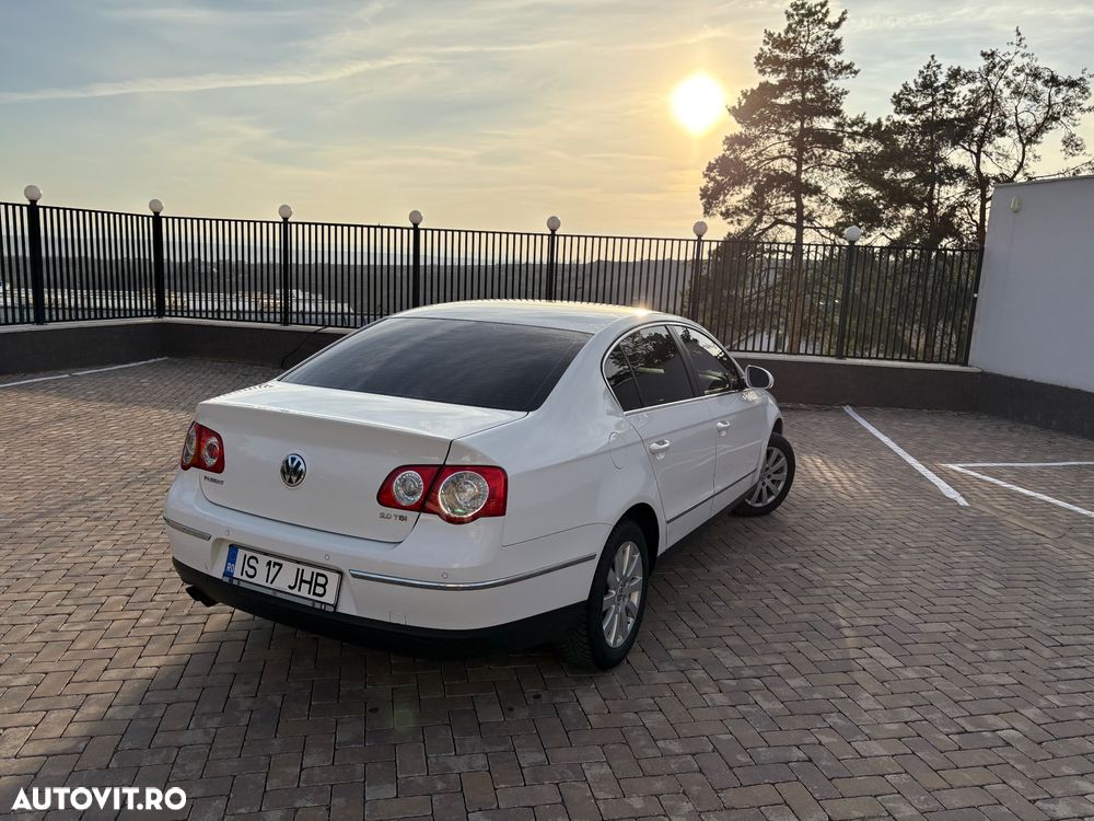 Volkswagen Passat 2.0 TSI Comfortline - 10