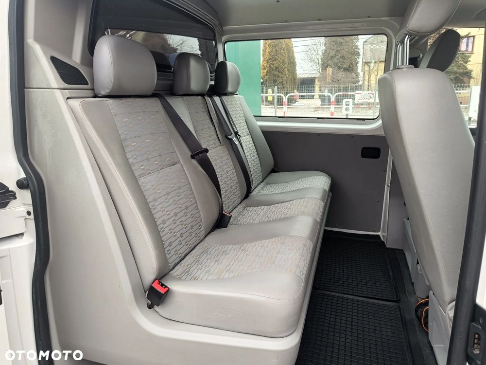 Volkswagen Transporter - 10