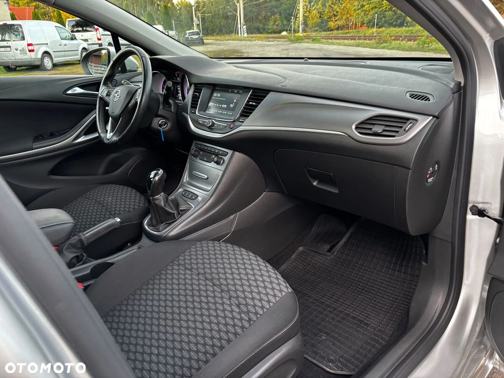 Opel Astra - 10