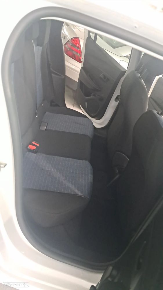 Peugeot 208 PureTech 100 Allure - 9