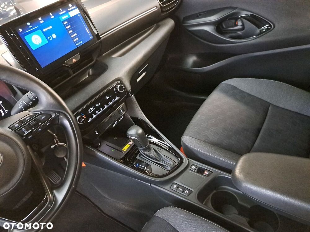 Toyota Yaris Hybrid 1.5 Style - 27
