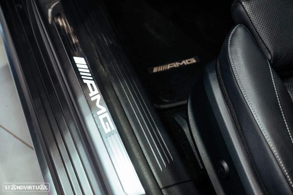 Mercedes-Benz A 45 AMG S 4Matic+ - 21