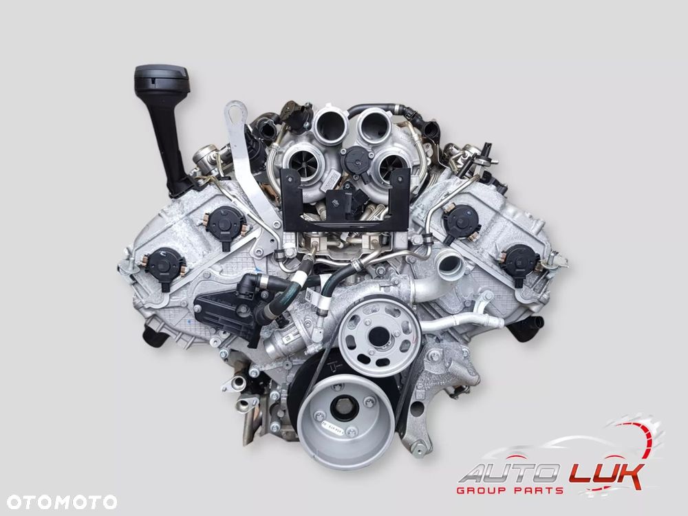 Silnik S68 S68B44A X-Drive BMW X5M X6M X7 G70 4.4 V8 - 1