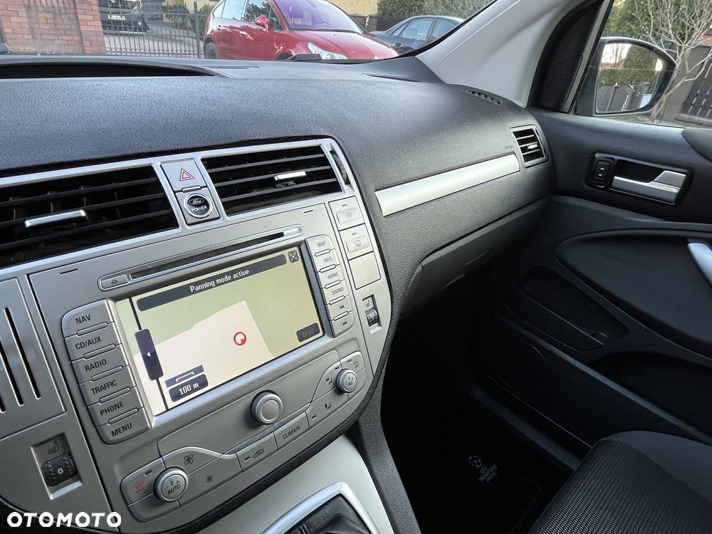 Ford Kuga 2.0 TDCi 2x4 Champions Edition - 18