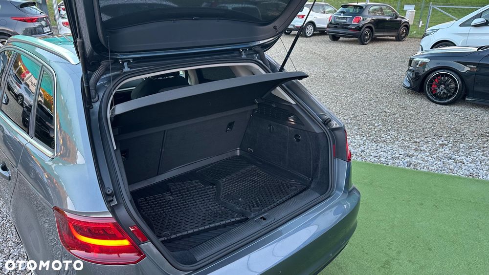 Audi A3 Sportback 2.0 TDI (clean diesel) quattro S tronic S line Sportpaket - 24