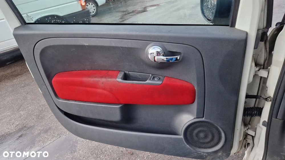 FIAT 500 3D BOCZEK DRZWI LEWY - 1