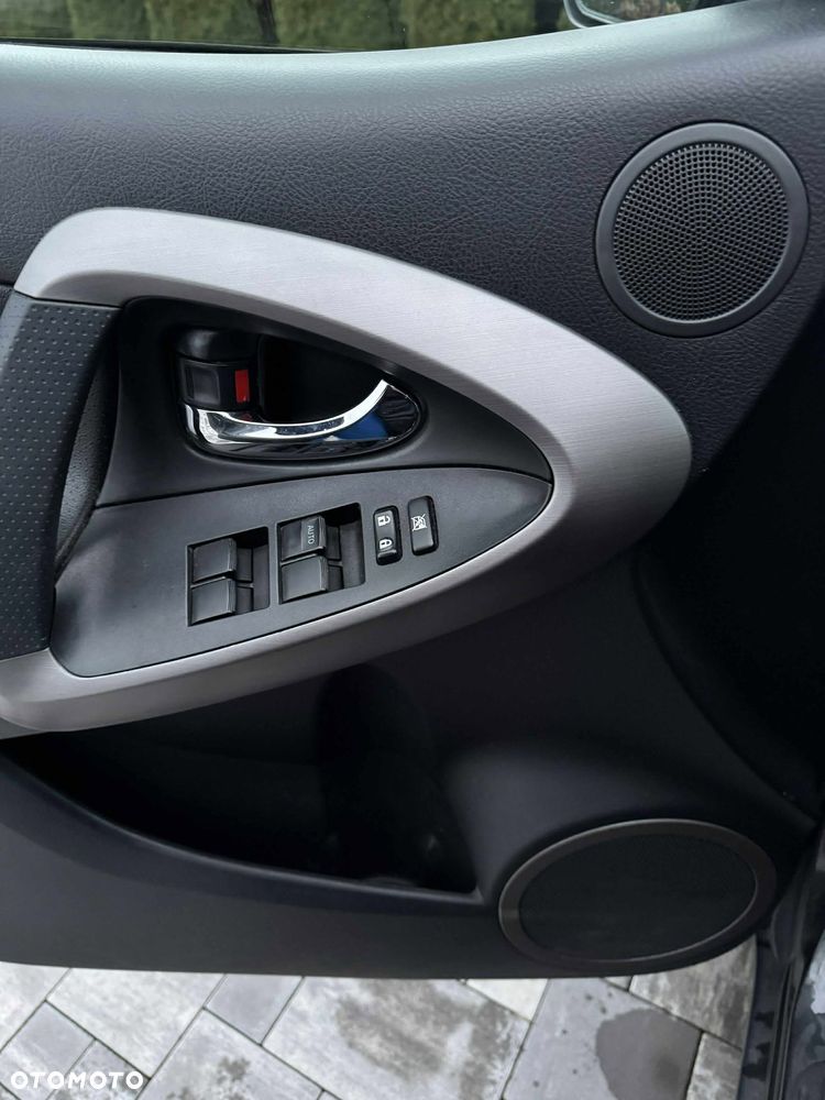 Toyota RAV4 2.2 D-4D 4x4 Sol - 9