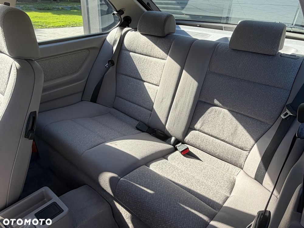BMW Seria 3 - 16