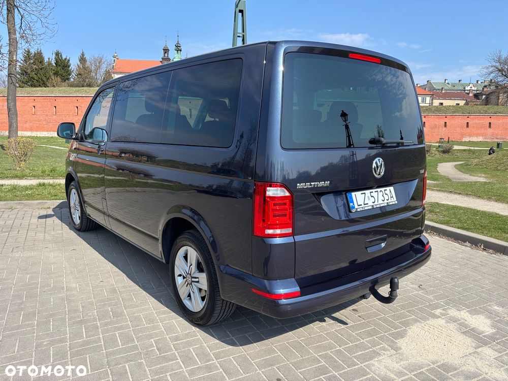 Volkswagen Multivan 2.0 TDI L1 Comfortline DSG - 11
