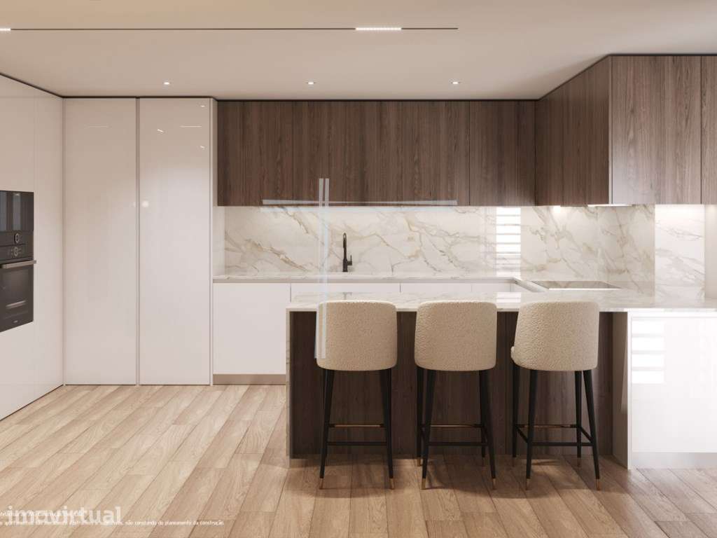 Apartamento T1, com varanda e parqueamento - Feijó - Grande imagem: 4/9
