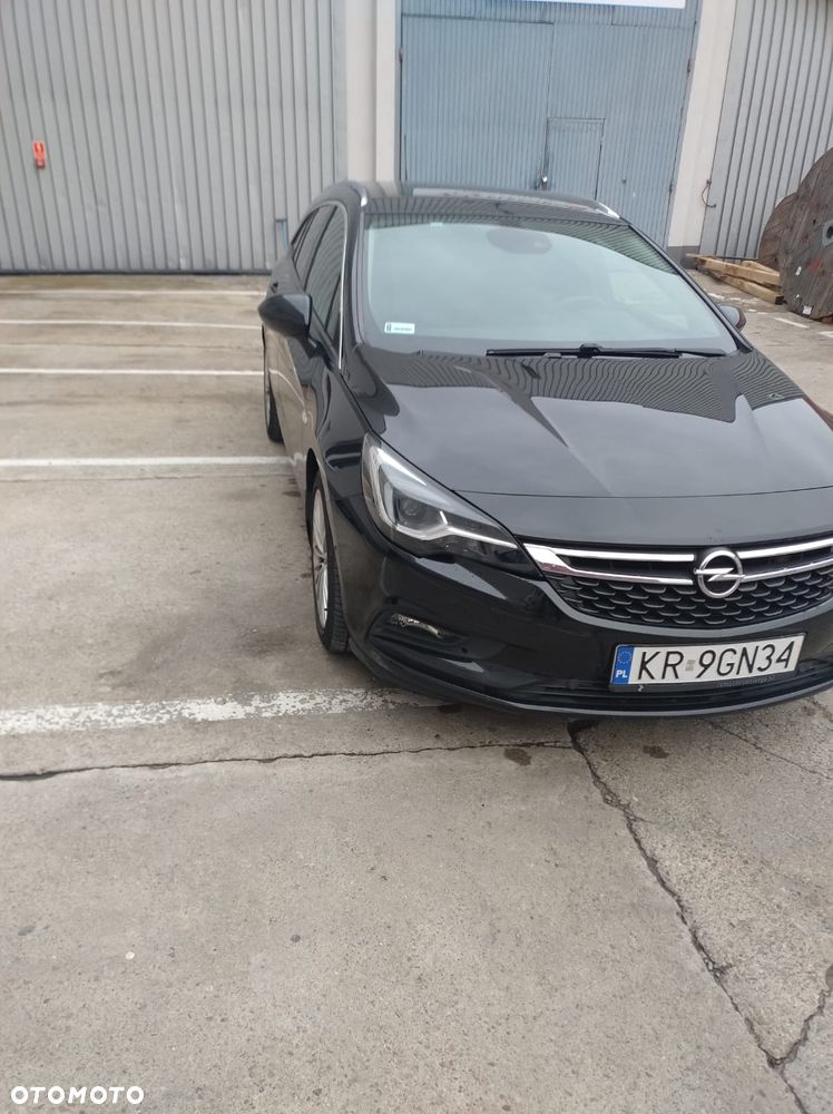 Opel Astra 1.6 T Dynamic S&S - 4