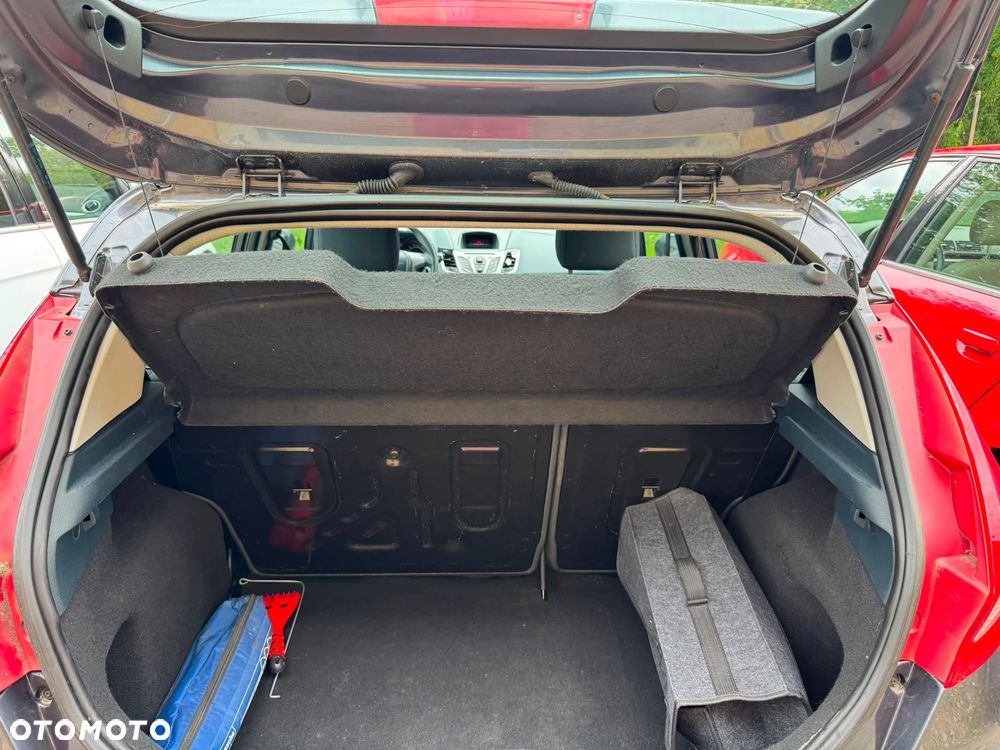 Ford Fiesta 1.25 Ambiente - 13