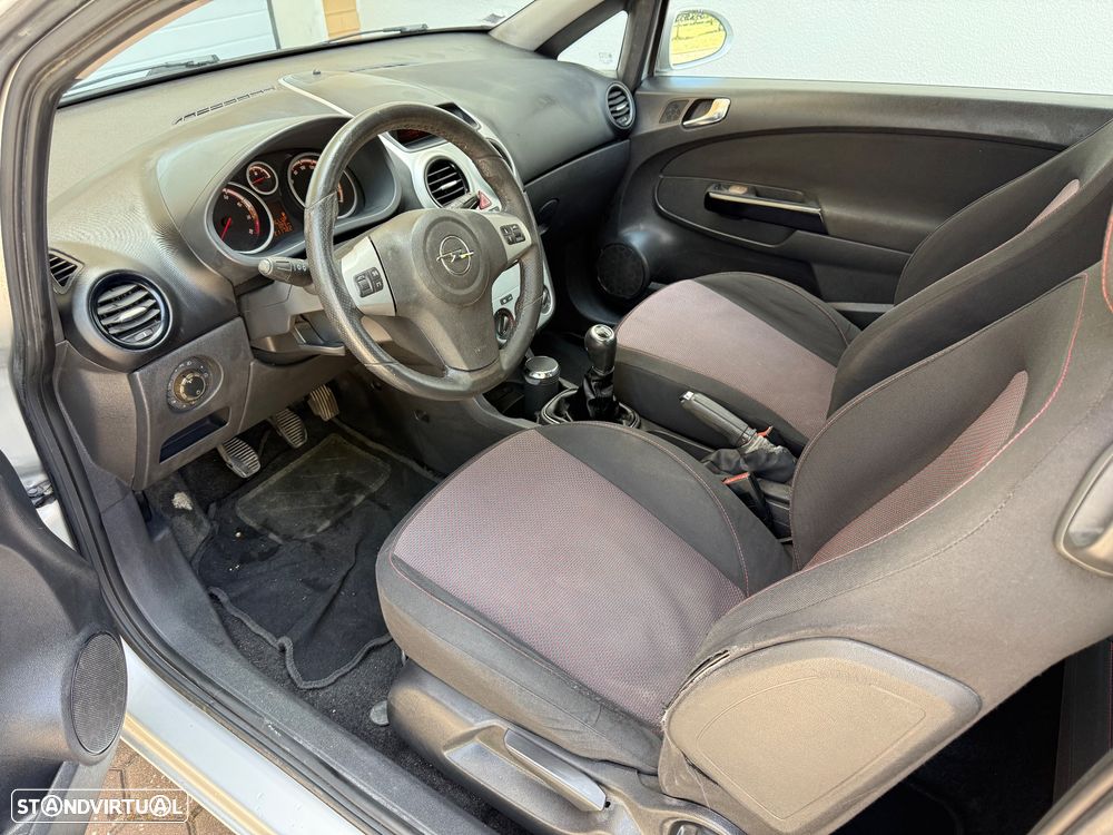 Opel Corsa 1.2 16V Enjoy - 8