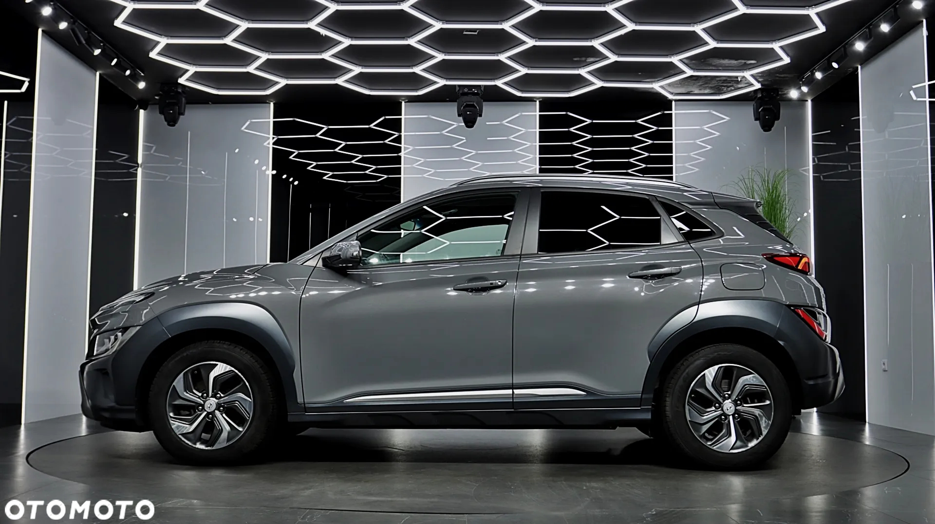 Hyundai Kona - 4